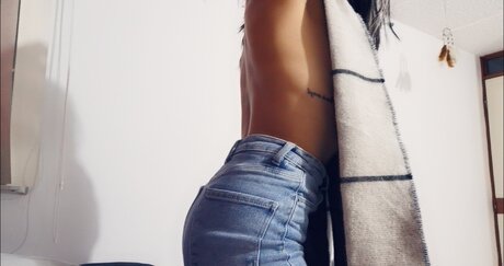 Aguacate_ 完璧なポルノスター 画像