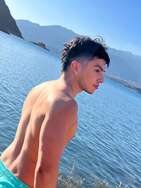 BRIAN AGUSTIN ポルノスター 無料 写真