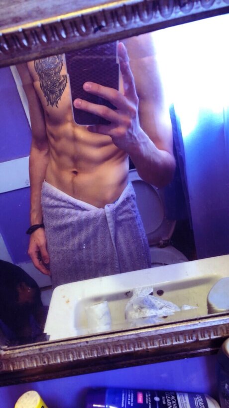 Moneythingzz ヌードモデル 画像