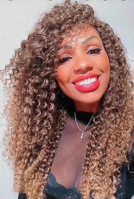 Bombom 裸のスター ギャラリー