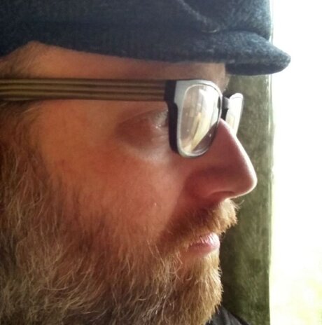 ラバーオンリーファン 無料アダルト 写真