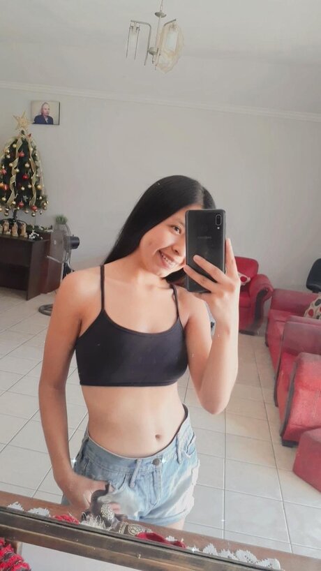 Yolanda Pari エロティックなポルノスター ギャラリー