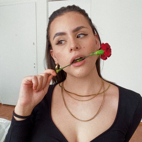 Ivana Decont 女優 写真