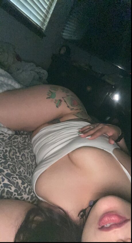 Zaaadeee スターセックス 画像