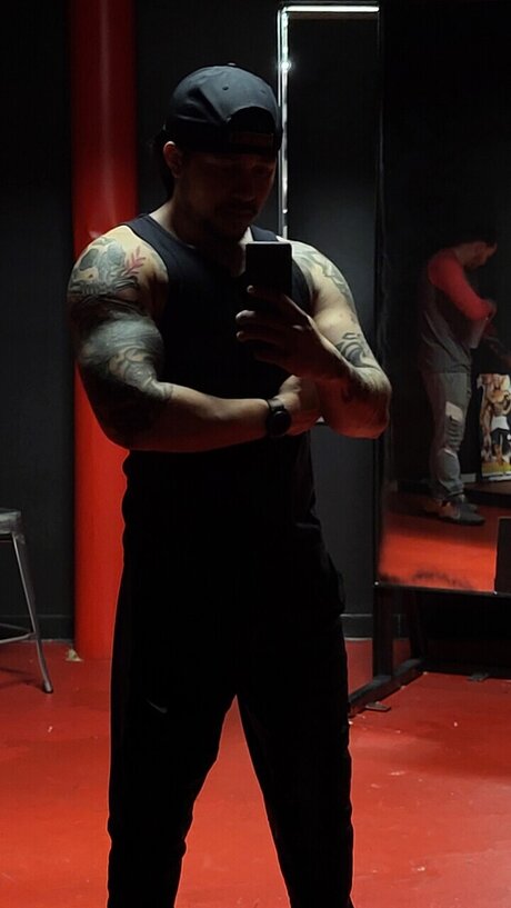 KRIMSON KISHIN スター xxx 写真