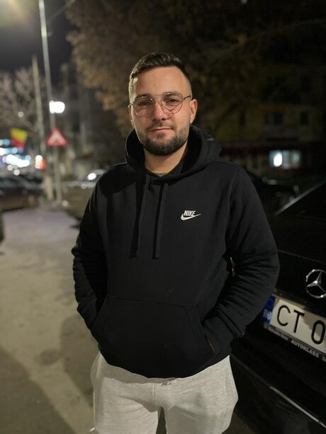 Florin Mangescu ポルノスター xxx 画像