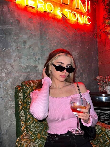 Welcome 美しい女優 写真