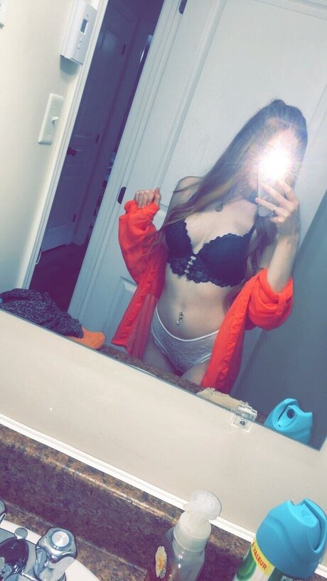 Hunnie Bunnie 高品質モデル 写真