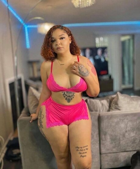 Leah B 最高のモデル 画像