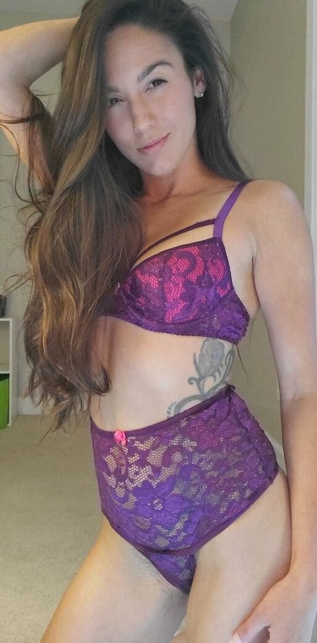 Arianna Marie 完璧なモデル 写真