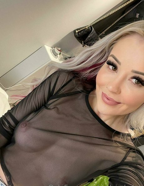 Sindy Day ポルノスター アート アーカイブ