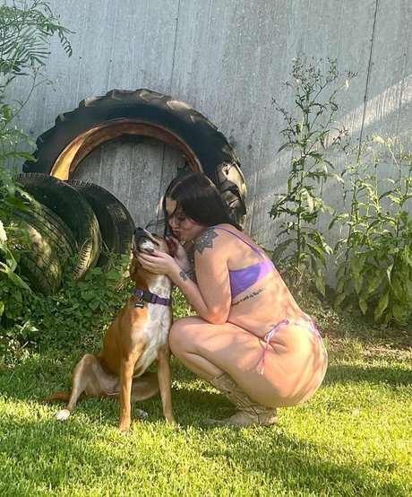 Lex Saige 裸のスター 画像