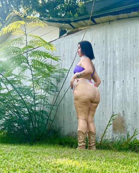 Lex Saige ヌード女優 写真