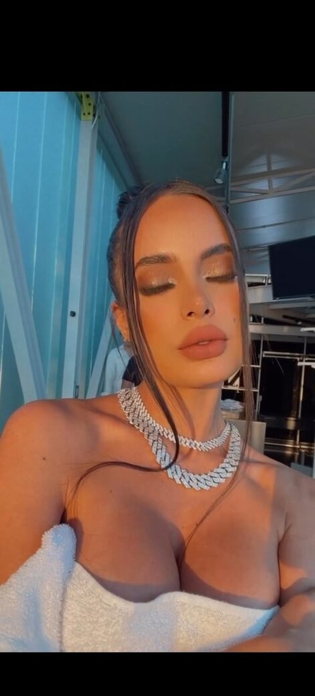 小柄なティーンオンリーファン 美しいxxx 写真