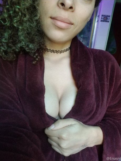 enasni セックススター 写真