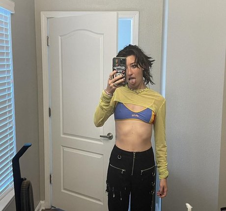 Anne Frank xxxポルノスター アーカイブ