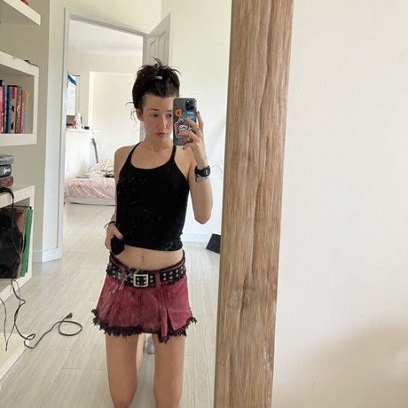 Anne Frank アートモデル ギャラリー