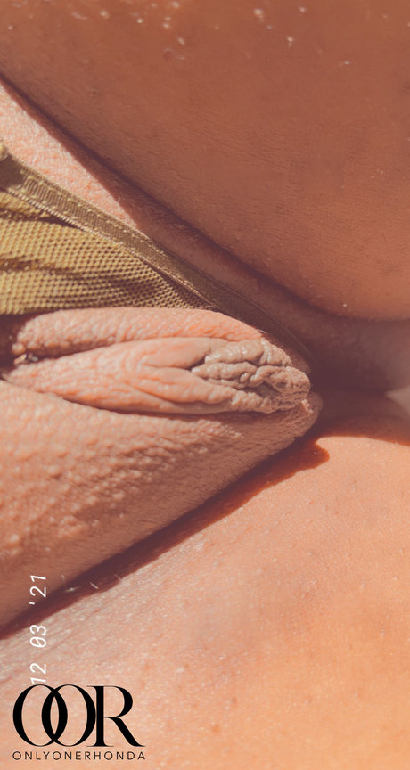 Only One Rhonda ホットスター ギャラリー