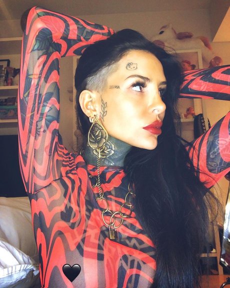 脱衣OnlyFans 美しいxxx 写真