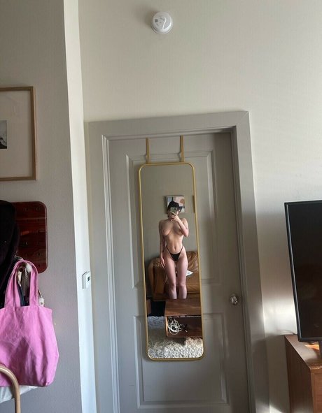 ベラルーシのファンのみ ヌード 写真