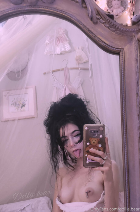 Dollie Bear ポルノモデル 画像