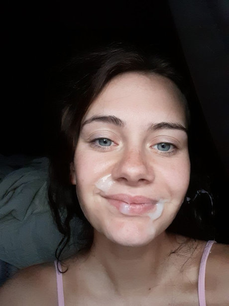 若い黒人女性オンリーファンズ 無料ポルノ ギャラリー