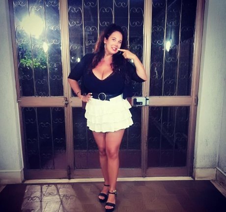 汚れた足オンリーファンズ 無料セックス 画像