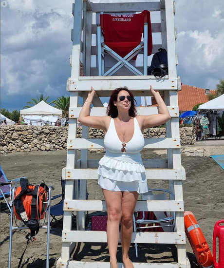 女子高生オンリーファンズ エロチック 写真