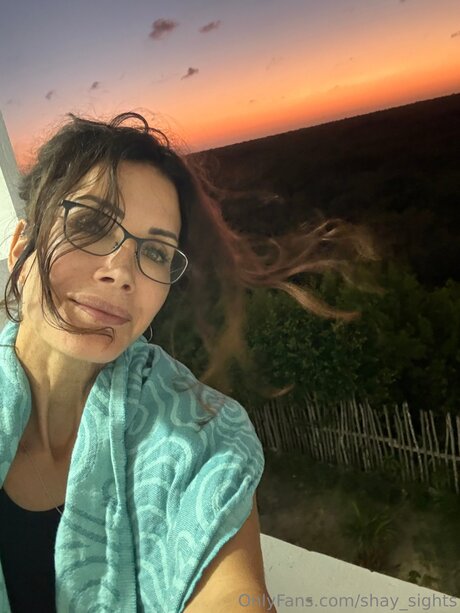 美しい顔のOnlyFans えろ 写真