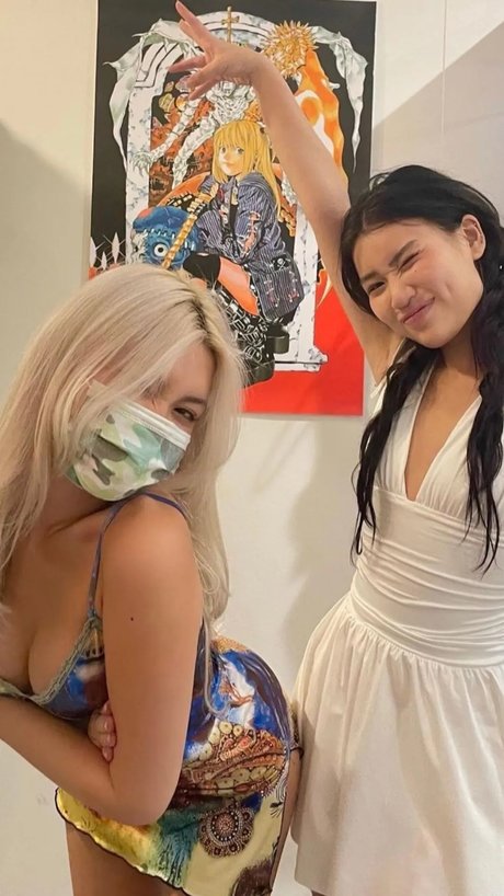 ブルネットのPOV OnlyFans セクシー 写真