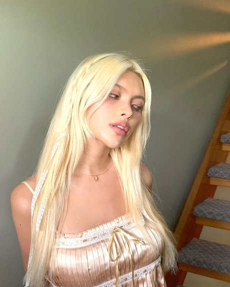 ミニドレス OnlyFans エロ 画像