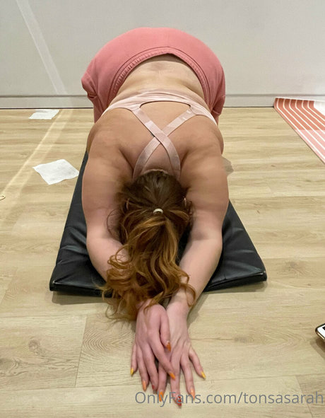 アジア人 ノーPPV オンリーファンズ 無料ポルノ 写真