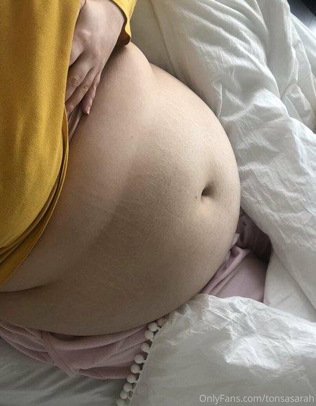 アジア人のティーンの足 オンリーファンズ ホットセクシー 写真