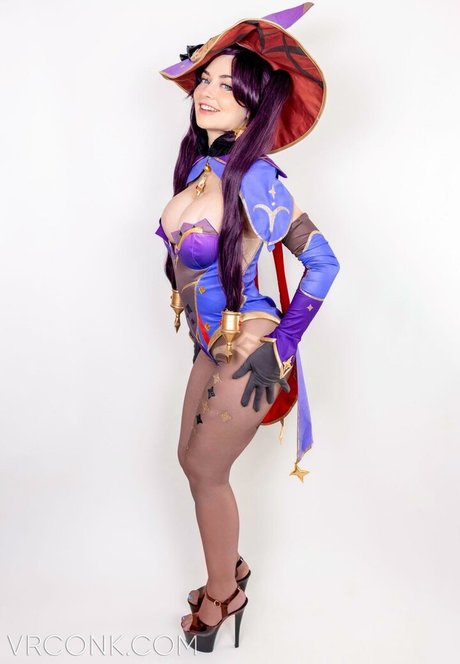 Adria Rae トップモデル 写真