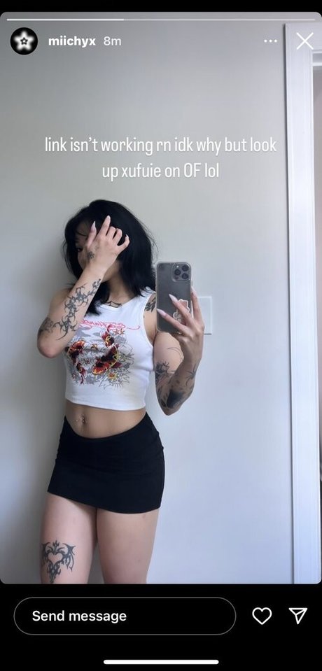 痩せたティーンのオンリーファンズ xxx 写真