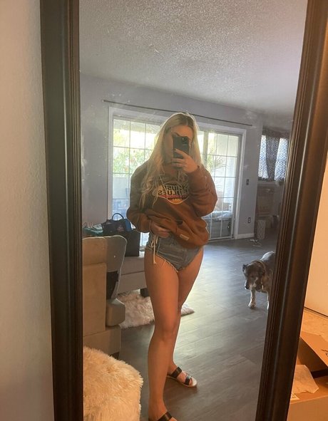 TheyCallMeKirby ポルノスター xxx 写真