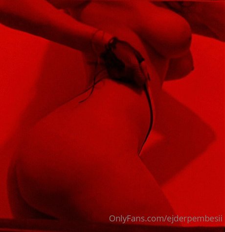 ブロンドビキニOnlyFans ポルノグラフィック 画像