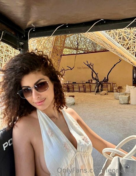 ブルネットの猫OnlyFans 無料ヌード 写真