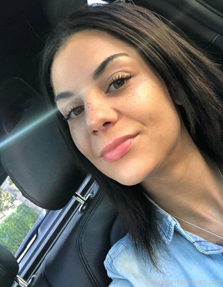 痩せたアジア人ティーン OnlyFans ポルノ 写真