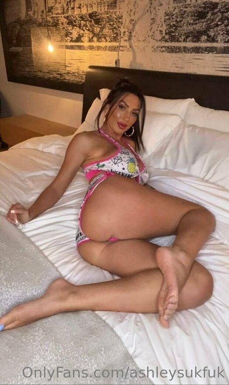 ティーンシーメールオンリーファンズ ポルノ 画像