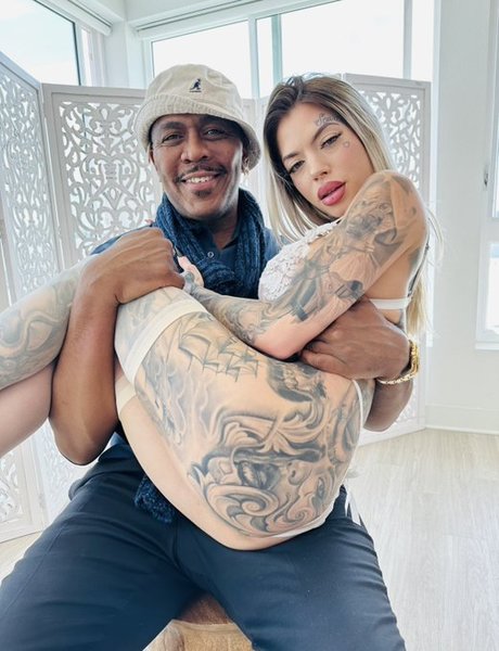 Chantal Danielle ポルノスター ヌード 写真