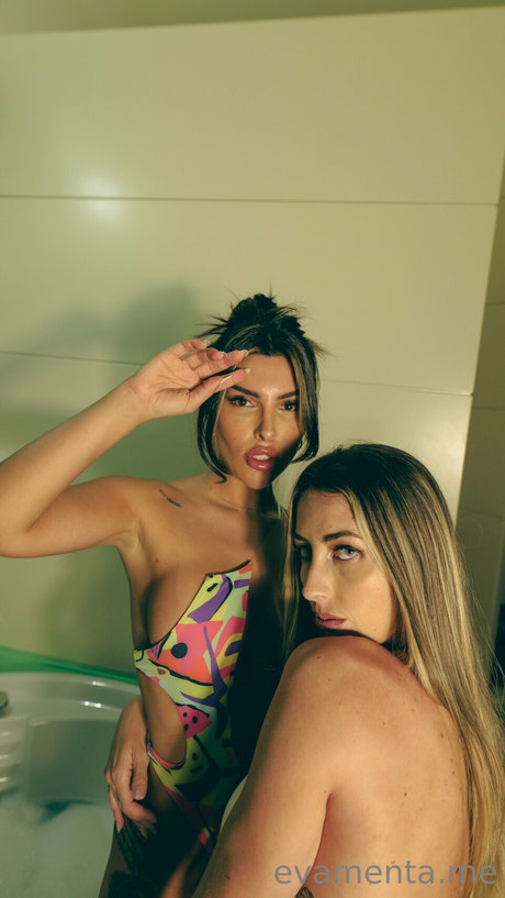 黒人レズビアンオンリーファンズ ホットセックス 写真