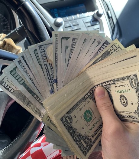 ラバーオンリーファン ヌード 画像