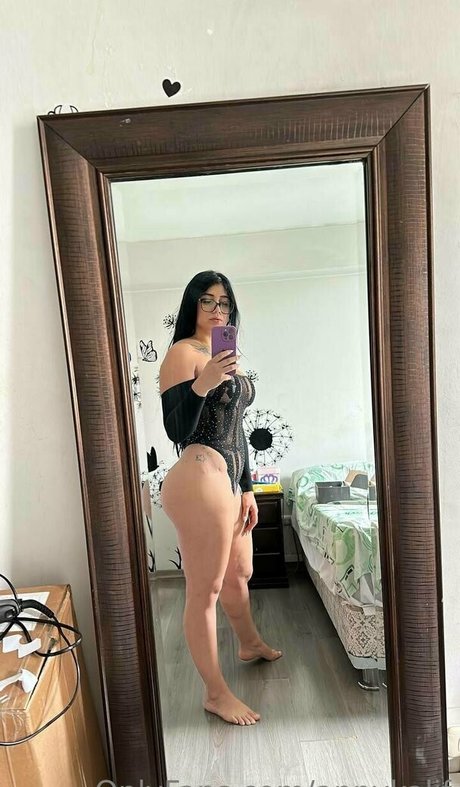 巨大なチンポを持つシーメールオンリーファンズ ホット裸 アーカイブ