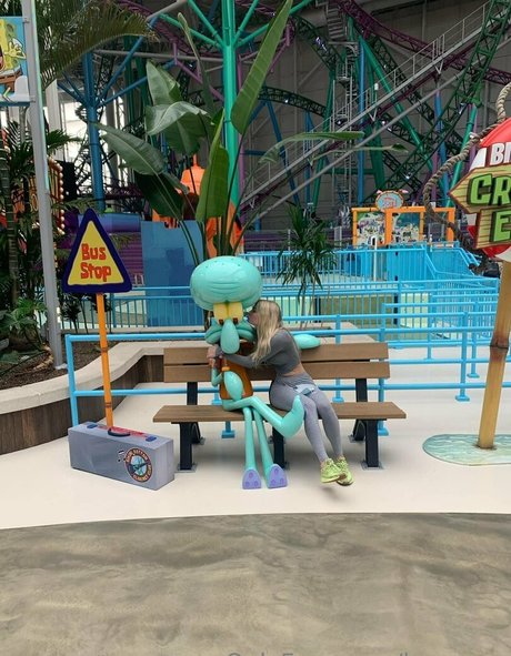 OnlyFansの普及 セクシー裸 写真