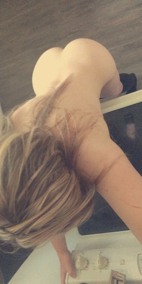 Whitney Wisconsin ホットスター 画像