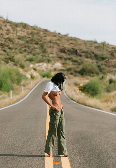 Maia Serena ポルノスター 独占 アーカイブ