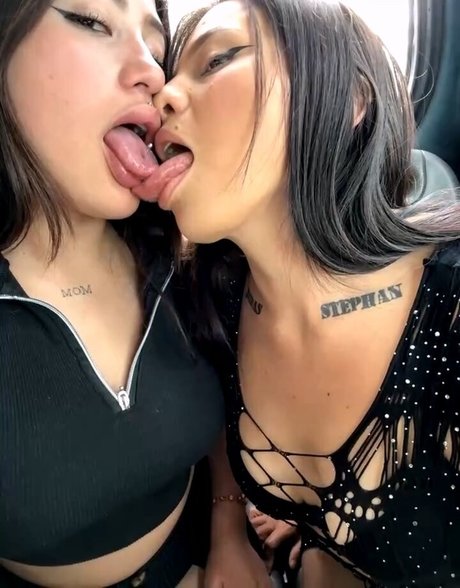 Nalgonasex_ 可愛いモデル 写真