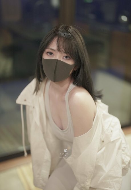 女性の筋肉オンリーファンズ 裸 画像