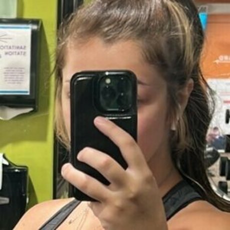 縛られたOnlyFans セクシーヌード ギャラリー